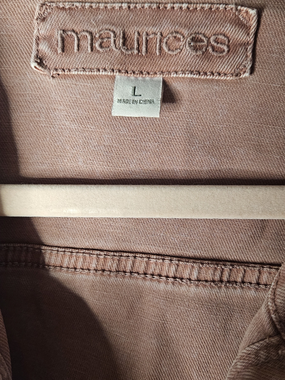 Maurices Faded Pink Denim Jacket Size Large Ptp 20" Length 28" 98% Cotton - Picture 2 of 4